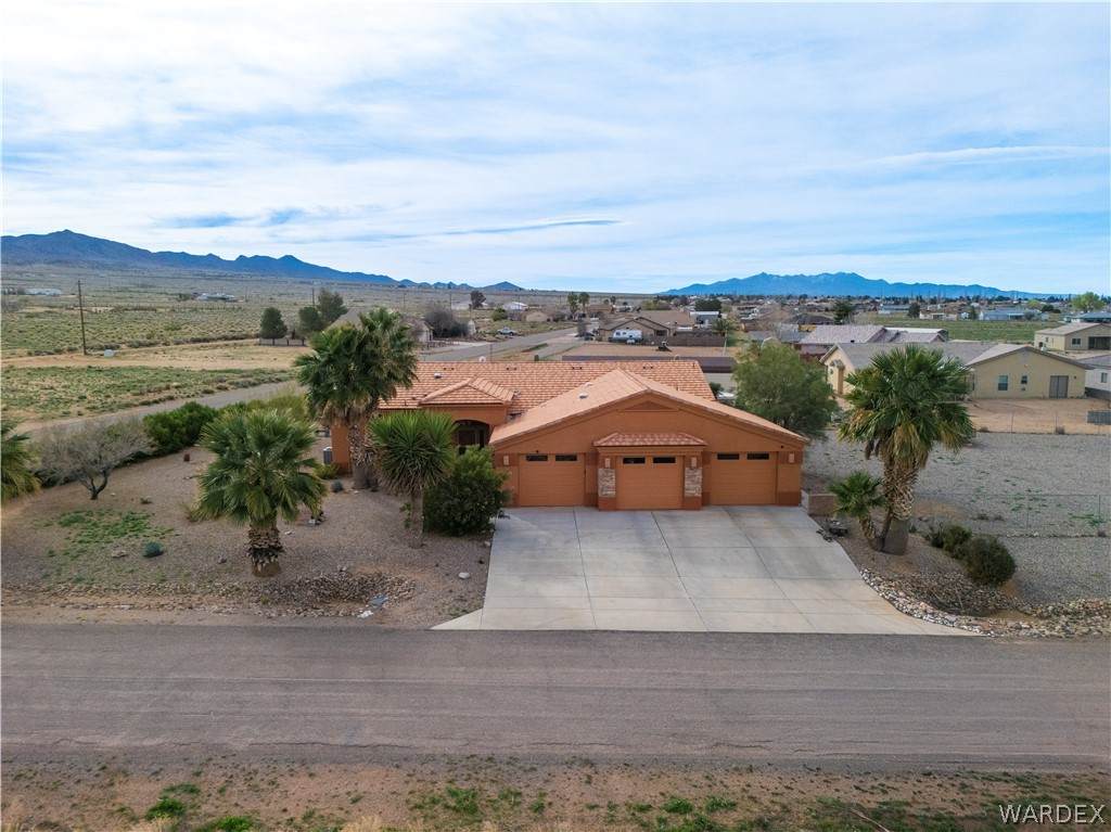 7472 Sawmill Drive - Photo 1