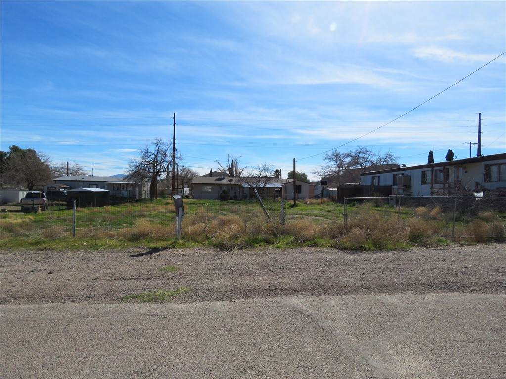 424 Beverly Avenue - Photo 1