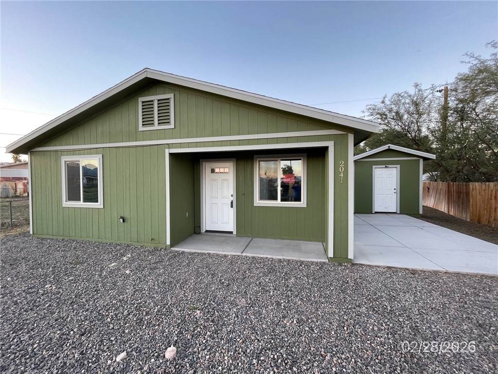 2041 Swan Circle - Photo 1