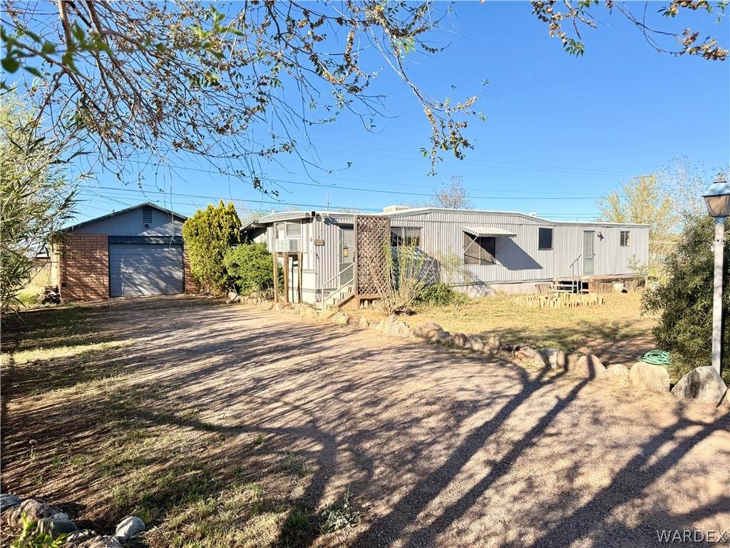 3639 Hearne Avenue - Photo 1
