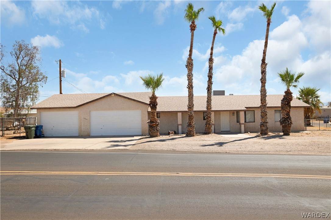2260 Lakeside Drive - Photo 1