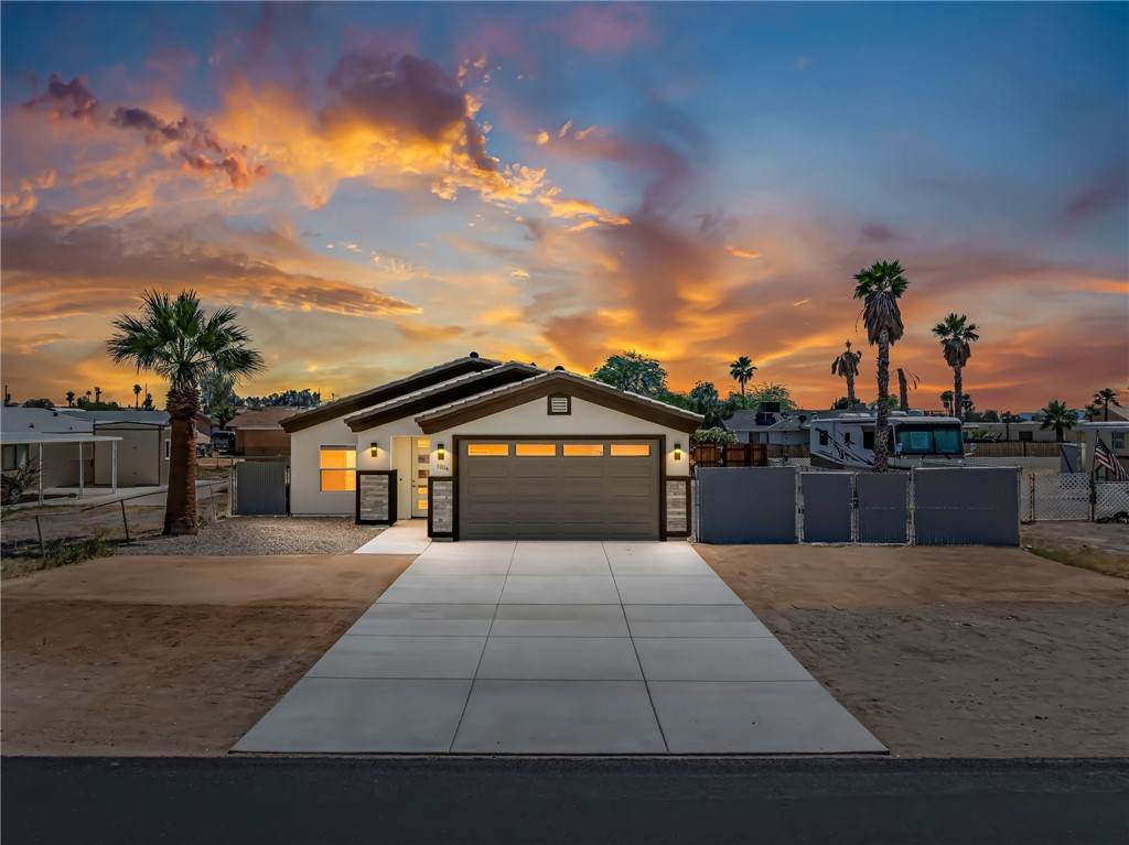 1204 Zircon Avenue - Photo 1