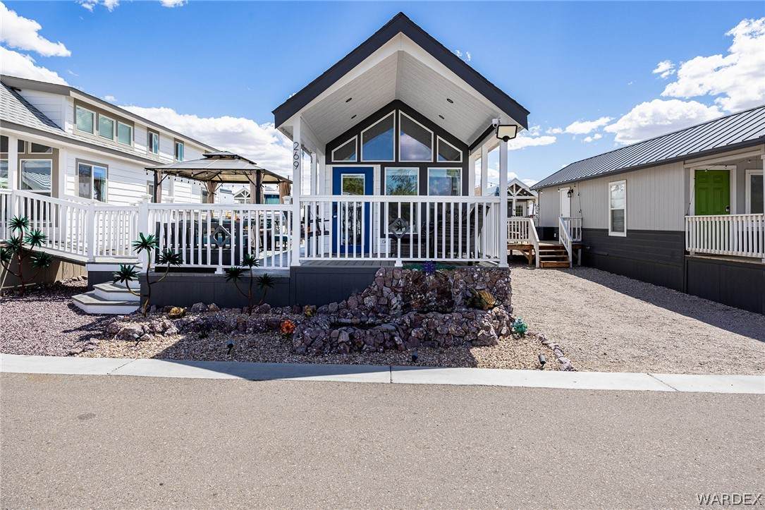1600 Silver Creek Road - Photo 1