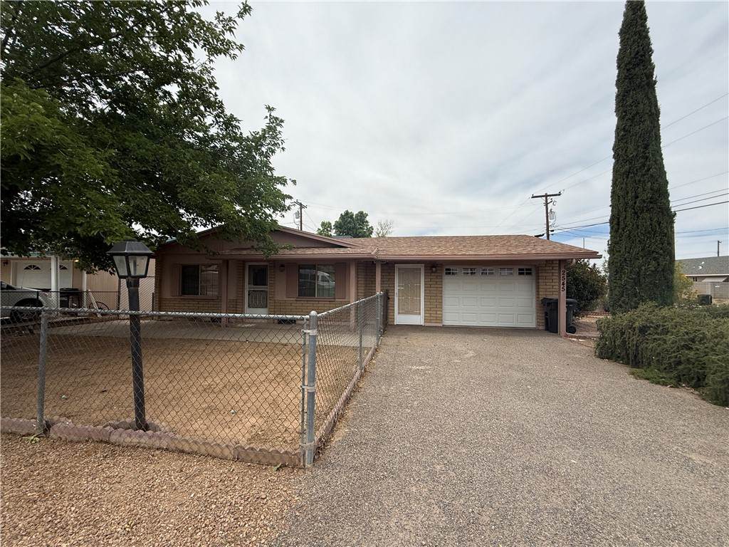 2545 Kemp Avenue - Photo 1