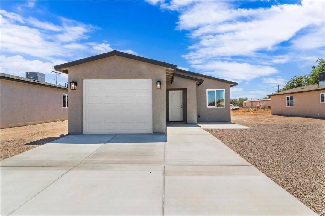 3740 Thompson Avenue - Photo 1