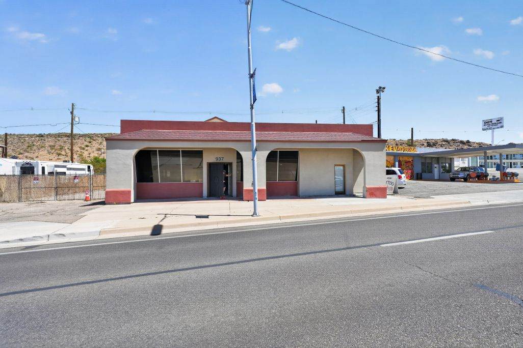937 Andy Devine Avenue - Photo 1