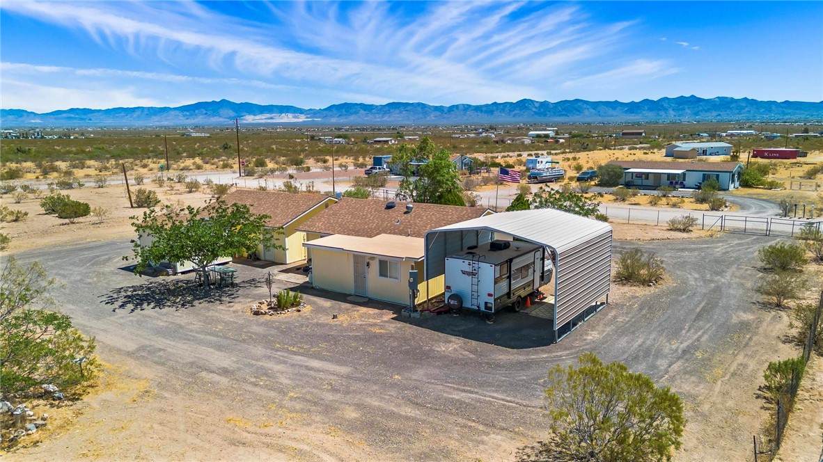 517 Eloy Road - Photo 1