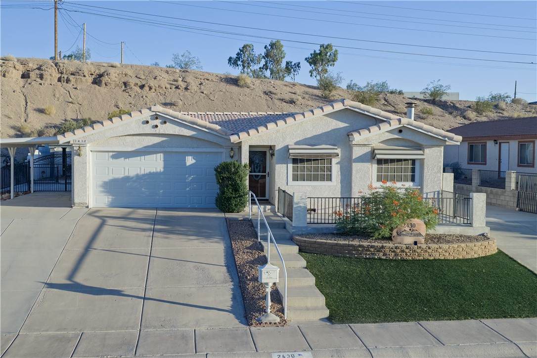 2430 South Ridge Avenue - Photo 1