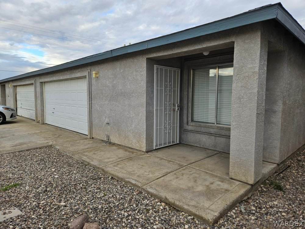 813 Gemstone #3 Avenue - Photo 1