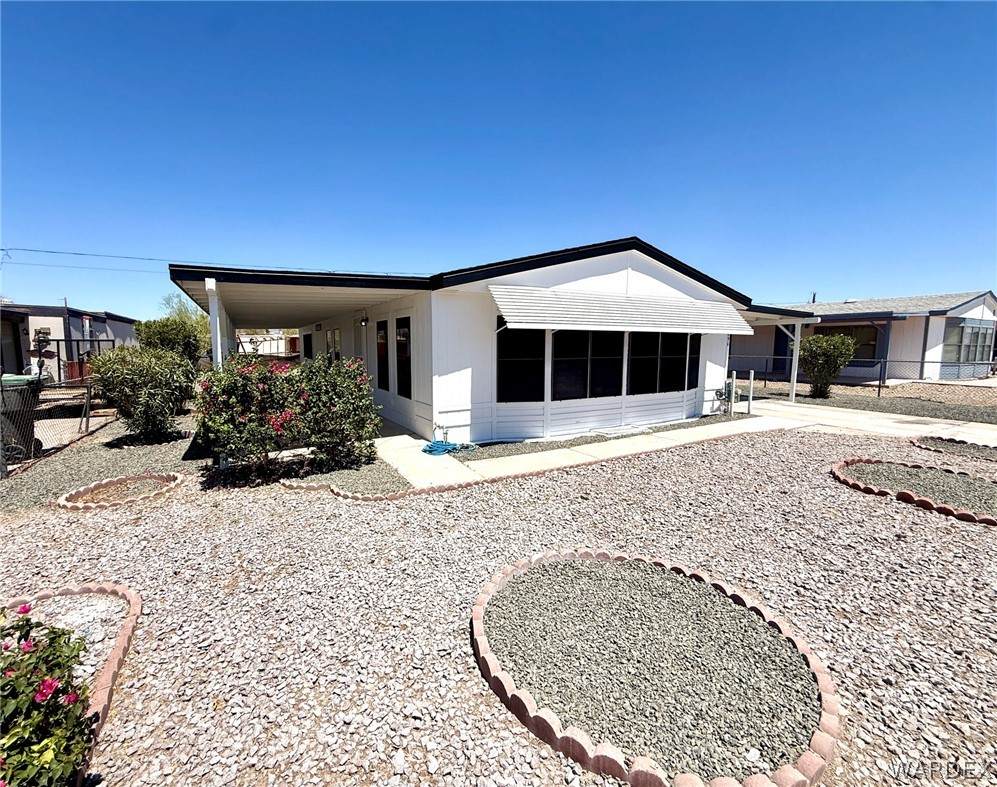 5690 Pearl Street - Photo 1