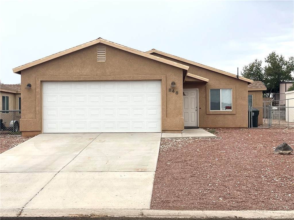 848 Roadrunner Drive - Photo 1
