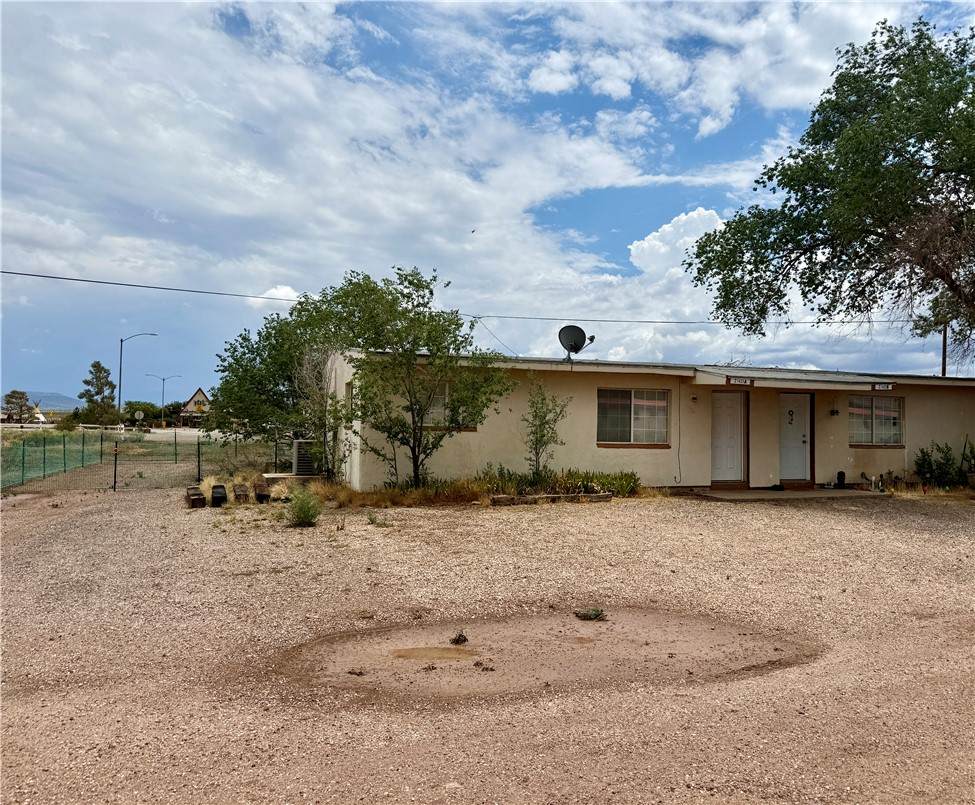 21425 I-40 - Photo 1