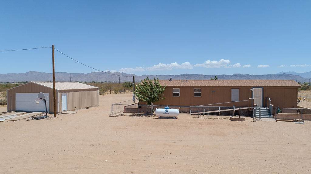 1180 Colorado Road - Photo 1