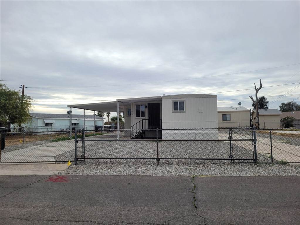 620 Silver Lane - Photo 1