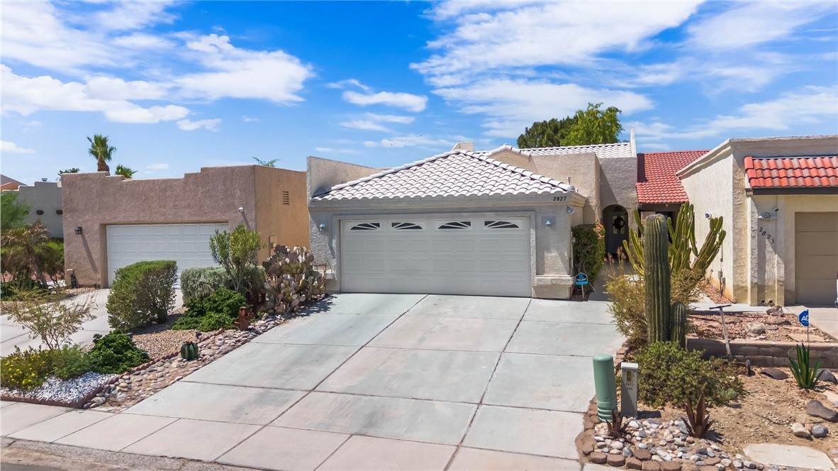 2827 Country Club Drive - Photo 1