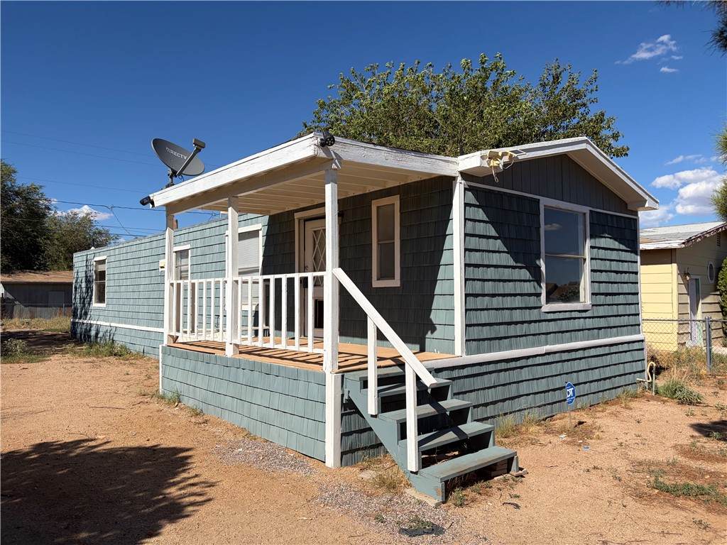 2145 Thompson Avenue - Photo 1
