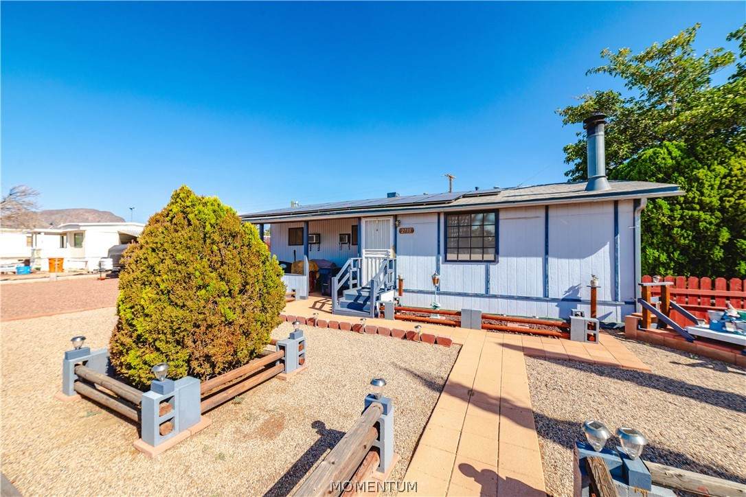 2795 Hearne Avenue - Photo 1