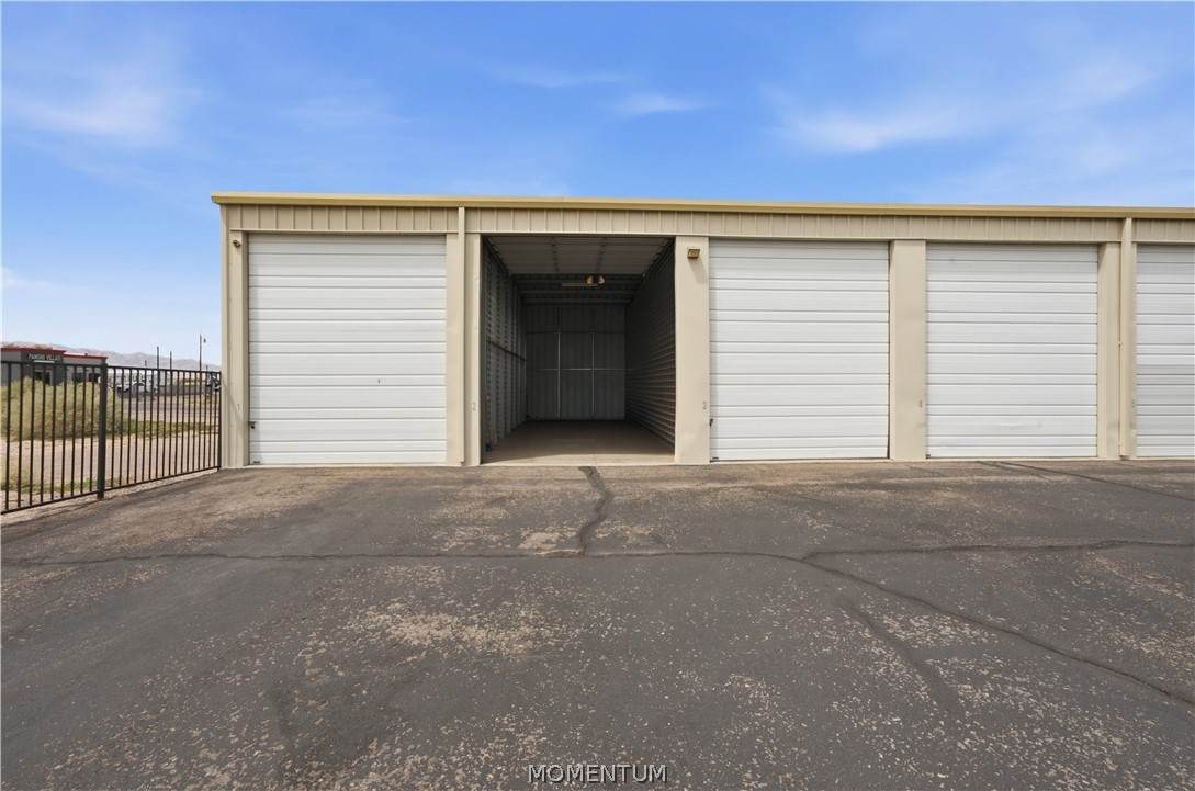 1300 Empire Road - Photo 1
