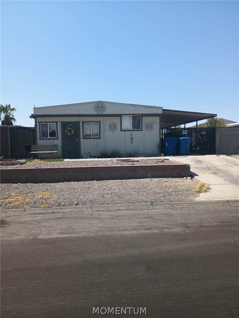 886 Glen Drive - Photo 1