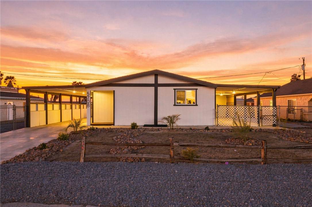5708 Loop Lane - Photo 1