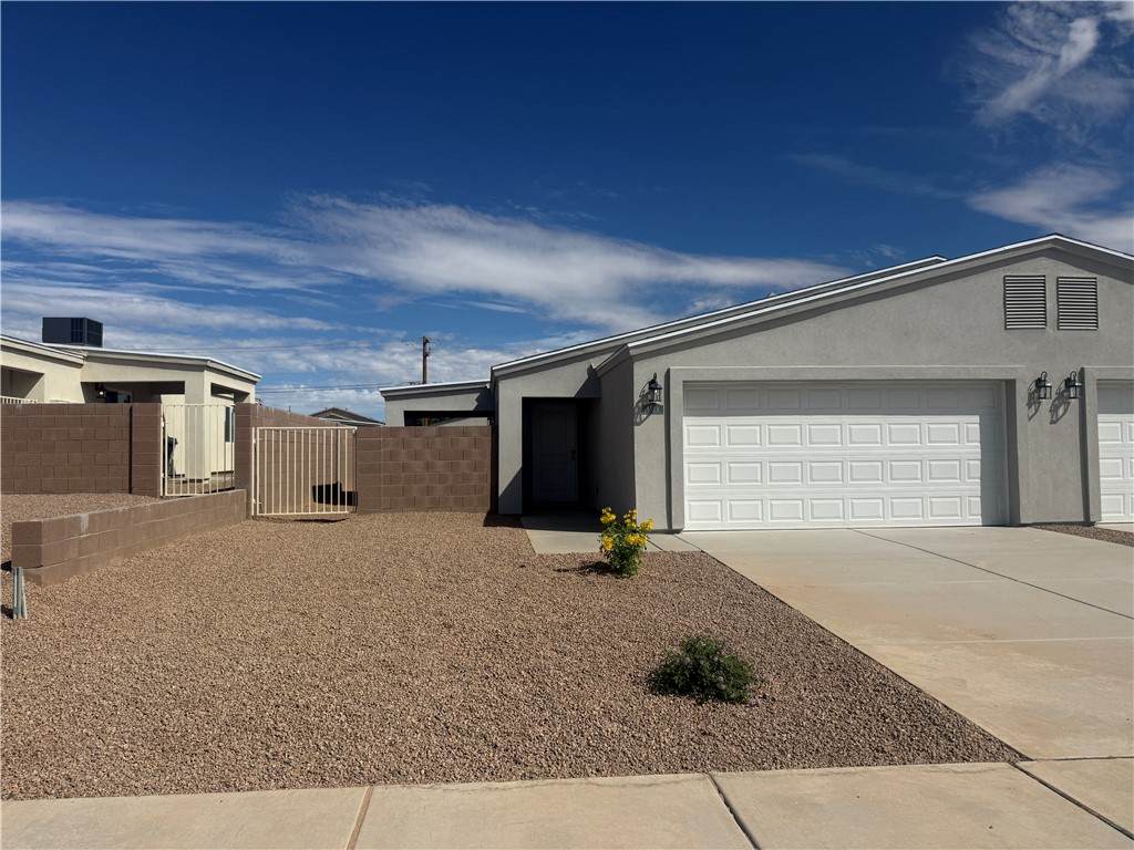 953 Berk Ave. - Photo 1