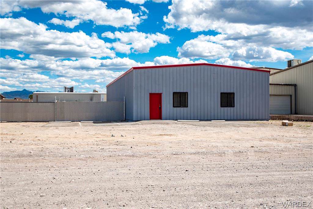 5090 Lakewood Road - Photo 1