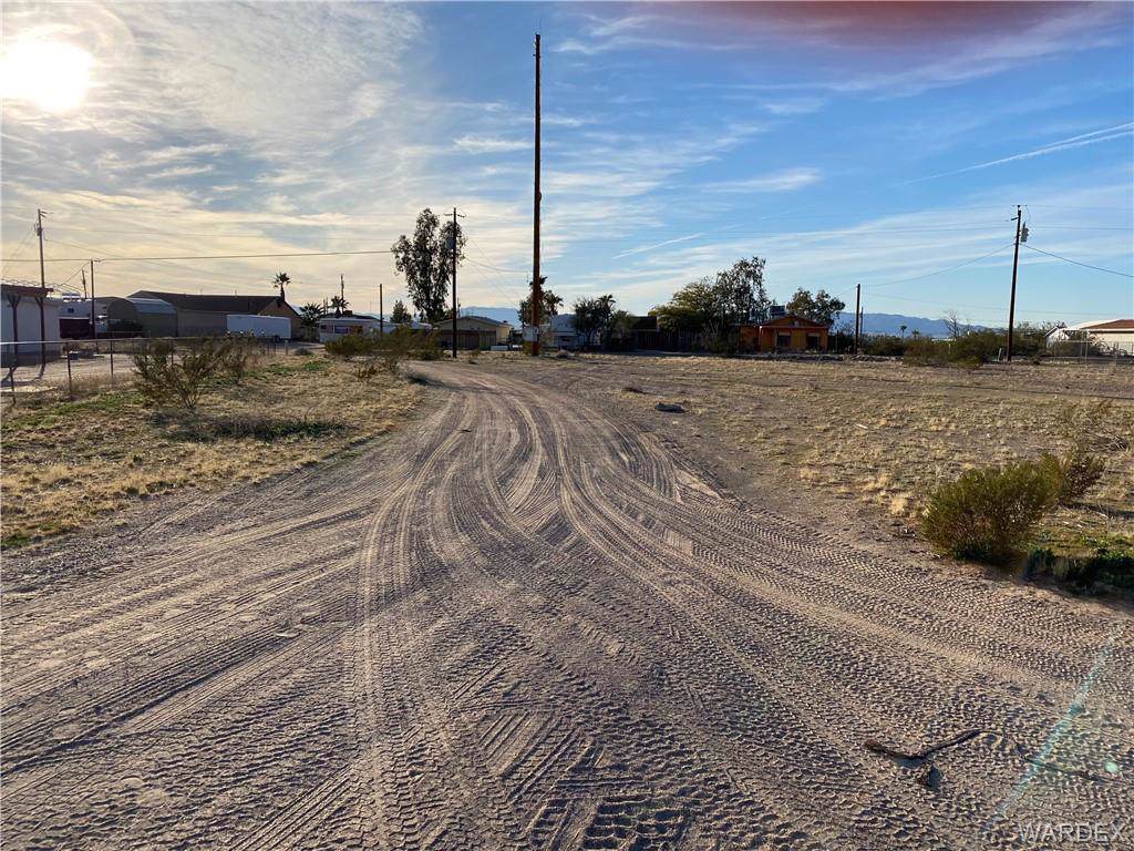 12811 Pima Parkway - Photo 1