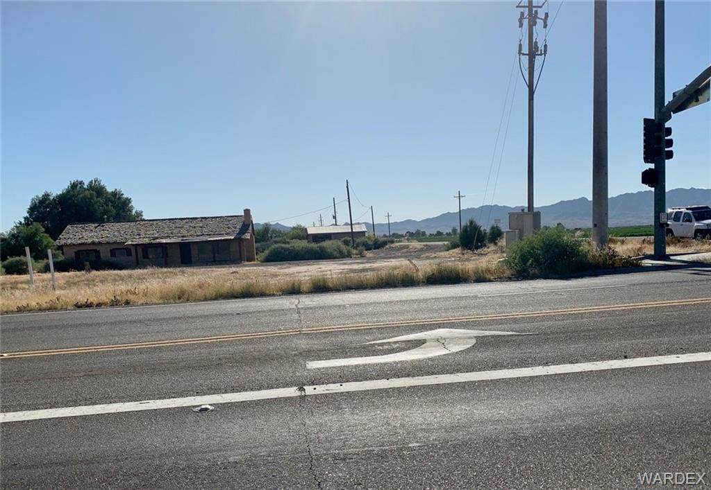 8011 Hwy 95 - Photo 1