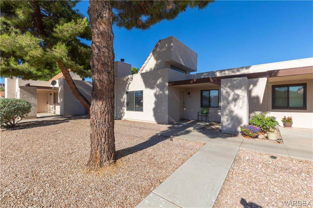 2112 Golf Drive - Photo 1