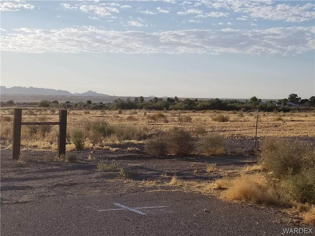 7688 Hwy 95 Highway - Photo 1