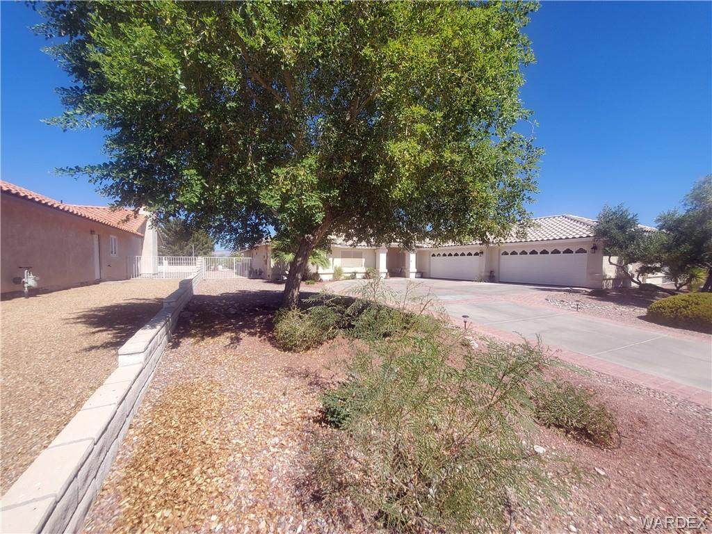 3140 Cottenwood Drive - Photo 1