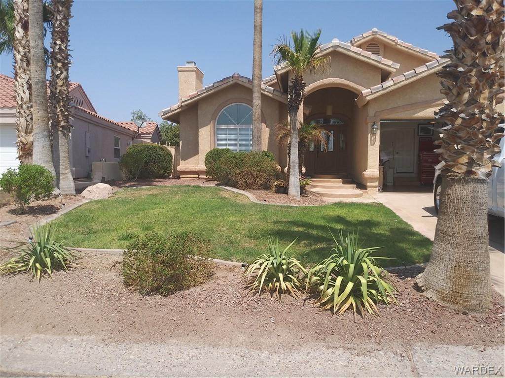 5852 Desert Lakes Drive - Photo 1