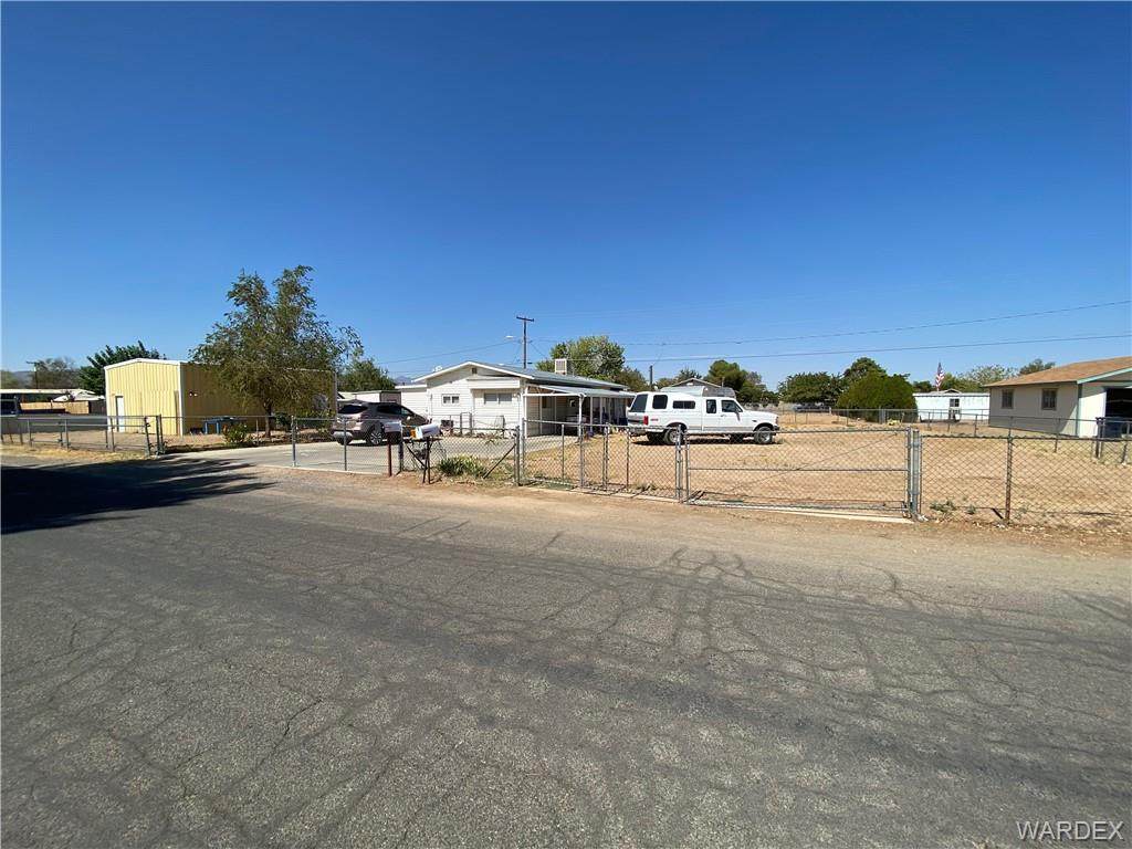 3915 John L - Photo 1