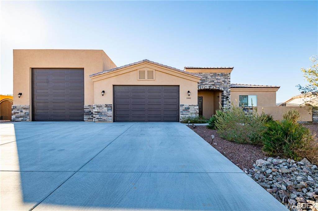 2882 Cresthill Drive - Photo 1