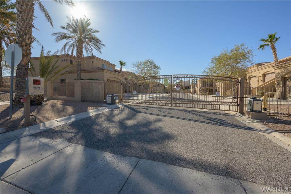890 Florence Avenue - Photo 1