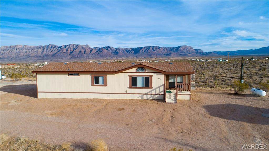 1486 Middle Point Drive - Photo 1