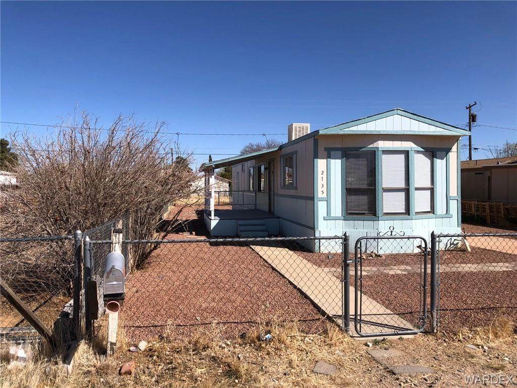2735 Suffock Avenue - Photo 1