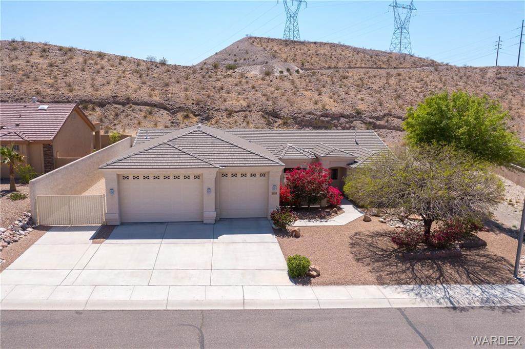 2828 Enclave Drive - Photo 1