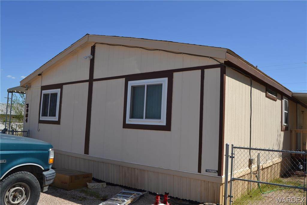 3084 Suffock Avenue - Photo 1