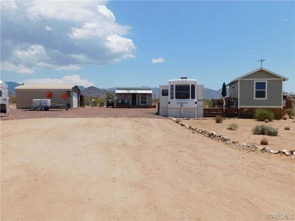13916 Howard Road - Photo 1