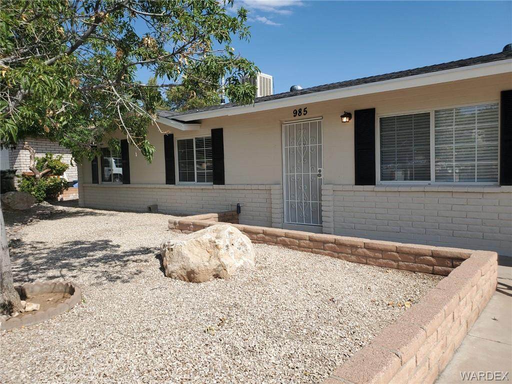 985 Gardencrest Drive - Photo 1