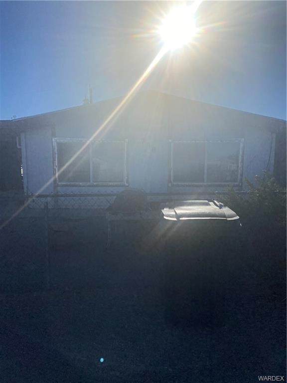 738 Swan - Photo 1