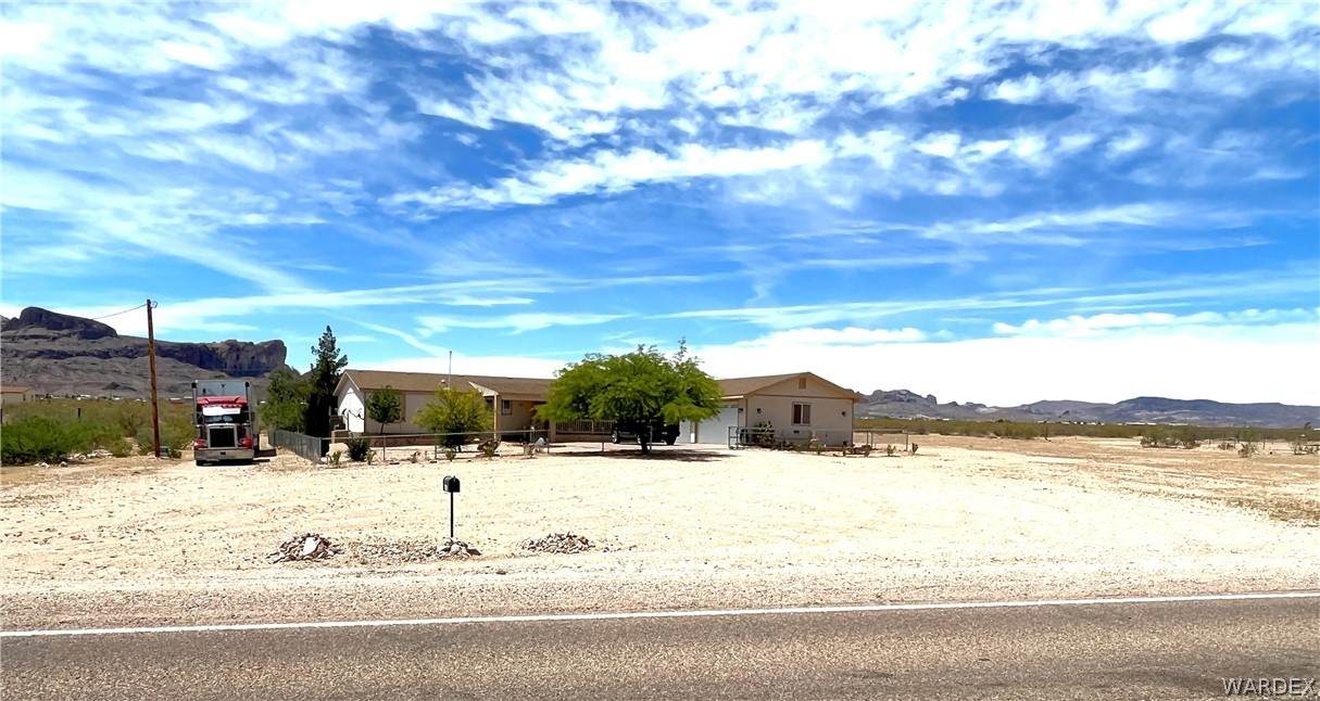 1901 Estrellla Road - Photo 1