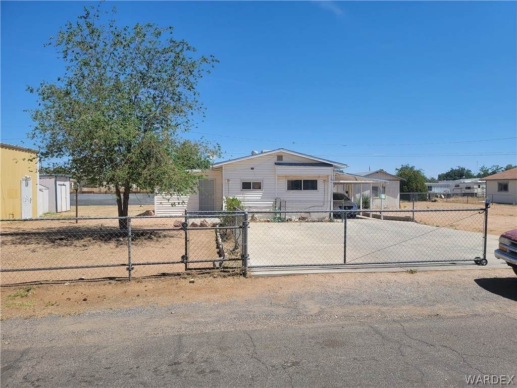 3915 John L Avenue - Photo 1