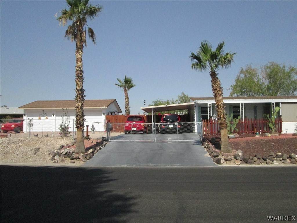 870 Holly - Photo 1