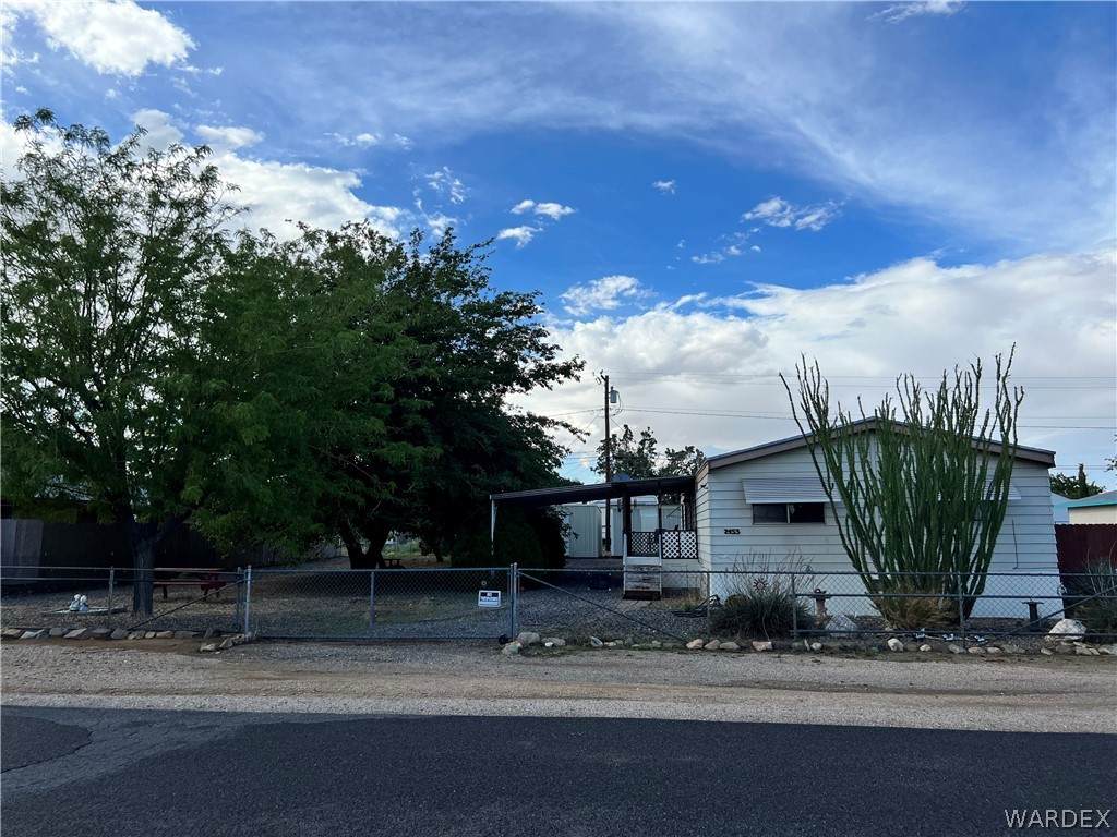 2455 Ames Avenue - Photo 1