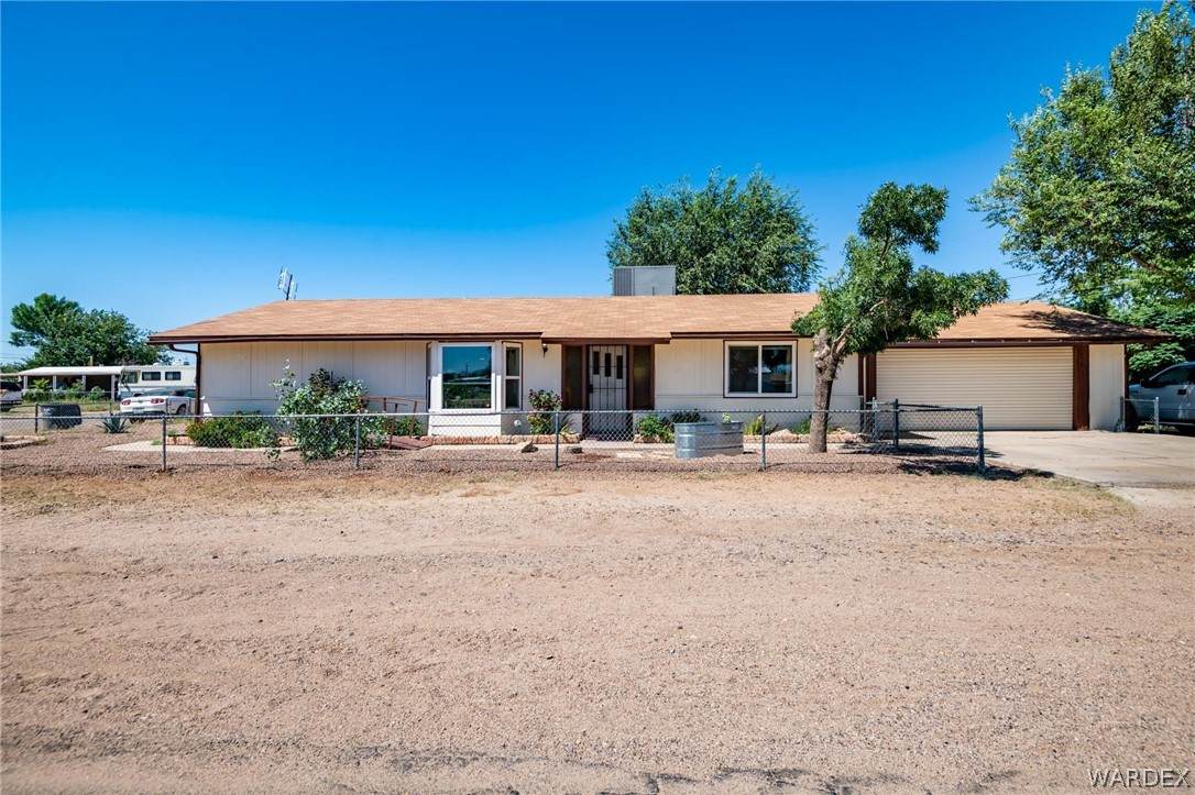2371 Leroy Avenue - Photo 1