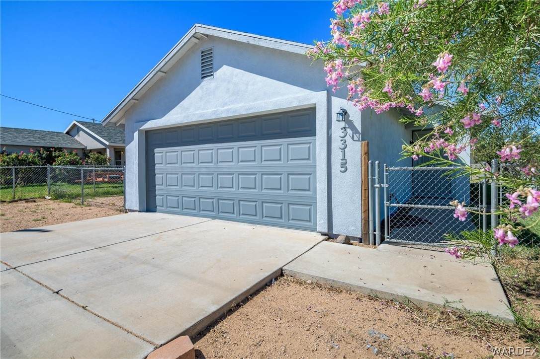3315 Central Street - Photo 1