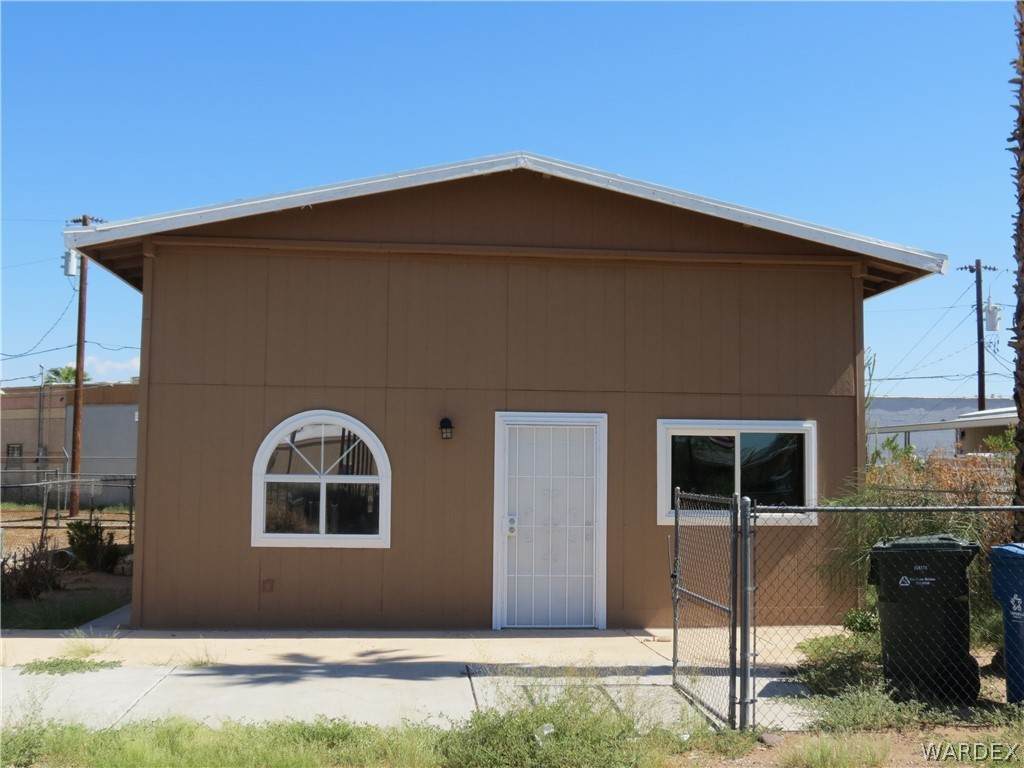 619 Mead Lane - Photo 1