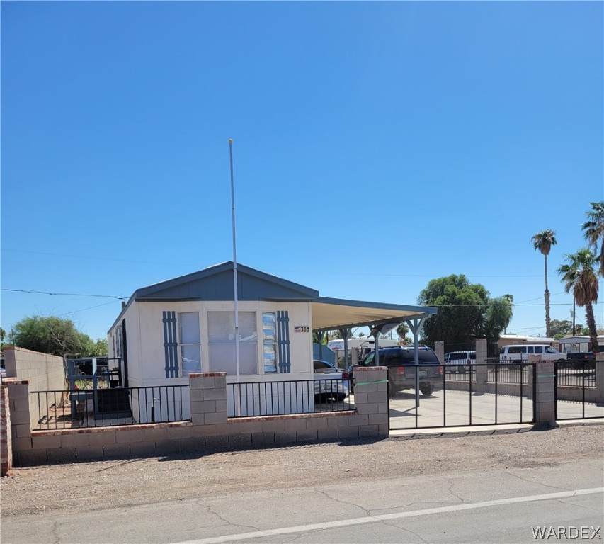 300 Marina Boulevard - Photo 1